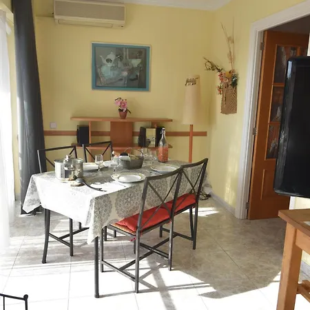 Rnet - 600 Tramuntana 01-23 شقة *